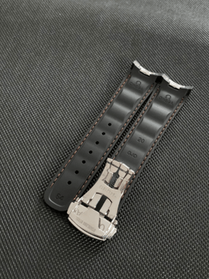 Image of 20mm BLACk  Curved Rubber Strap For Omega Seamaster Aqua Terra or Seamaster 300 Pro For Omega watch