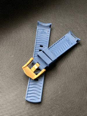 Image of Omega Seamaster 20MM Blue Rubber Silicone Watch Strap Waterproof Diver gold plated buckle
