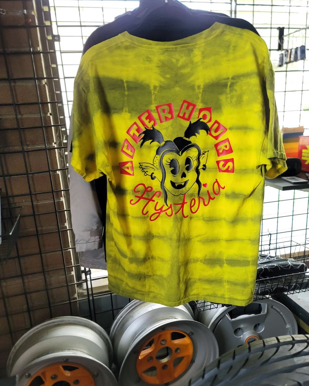 Hysteria 1 of 1 T-SHIRT