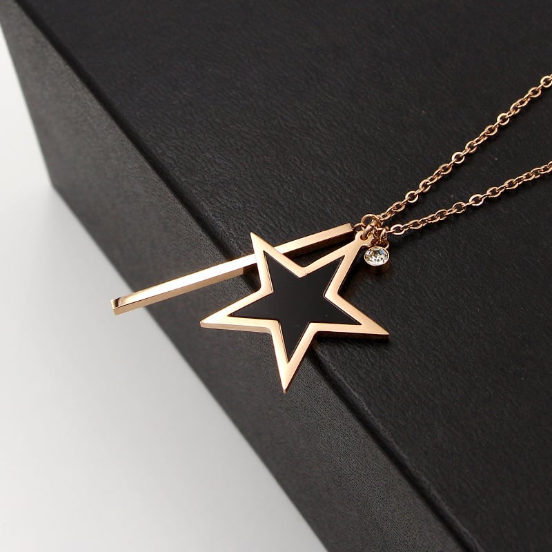 Blackstar Design Pendant Rose Gold chain