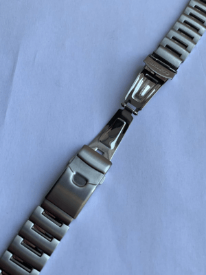 Image of Heavy duty genuine seiko sports gents watch strap,solid steel links/lugs.20mm.straight lugs,New.