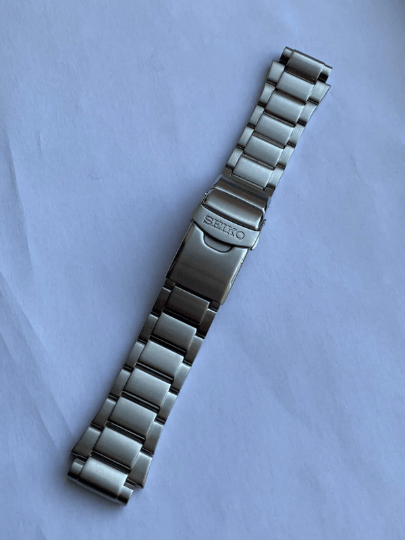 Image of Heavy duty genuine seiko sports gents watch strap,solid steel links/lugs.20mm.straight lugs,New