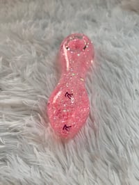 Image 3 of Love Girly Pink Glitter Glass Pipe   Color Changing Pipe