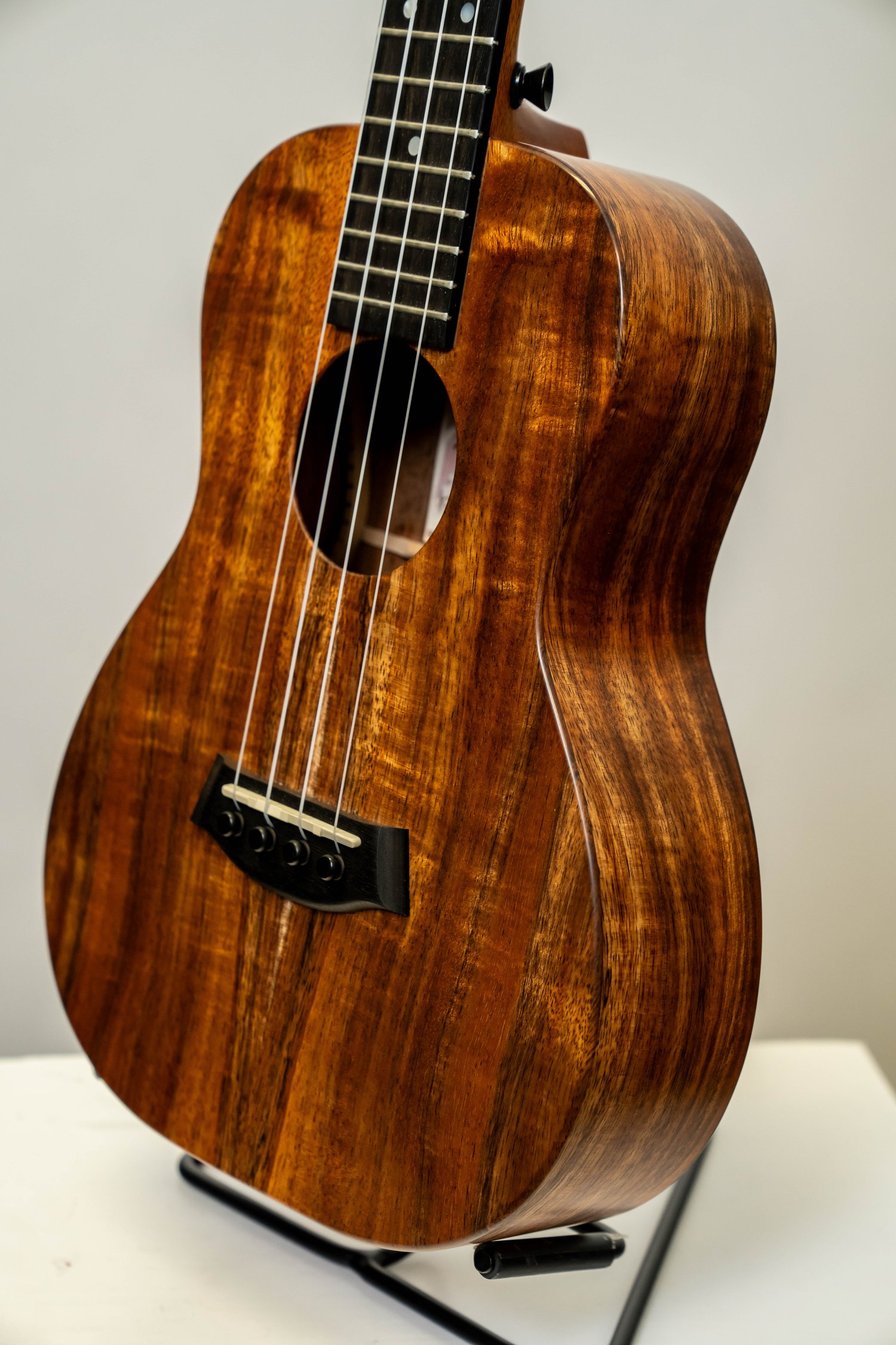 Image of Used Kanile'a K-1T Deluxe UV Silk Tenor TRU-R #1221-25487