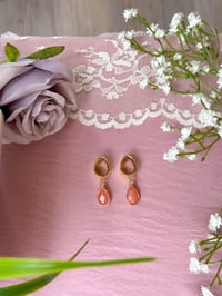 Image 3 of Sunset Chalcedony Angel Tears (Gold)