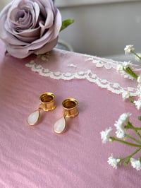 Image 3 of White Glass Angel Tears (Gold)