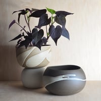 Image 4 of Stoneware planter