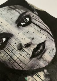 Image 3 of 1 Dollar Disguise
