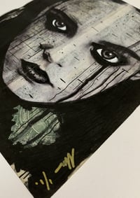 Image 5 of 1 Dollar Disguise