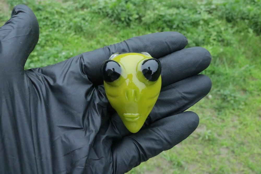 Alien face pendant 