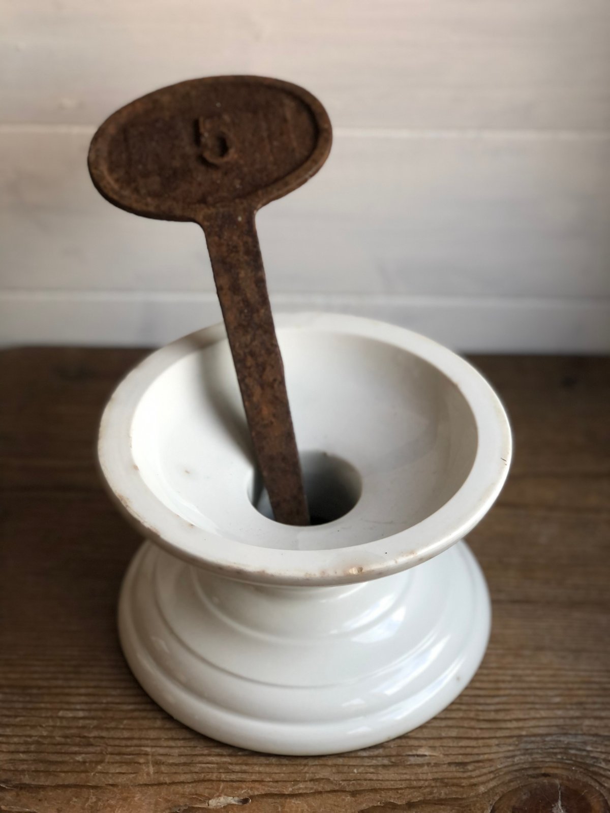 Image of Cast iron marker 5