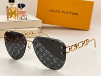 Image 5 of LV Chain Glasses