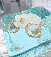 Image 3 of 14k solid gold Hawaiian scroll design earrings 