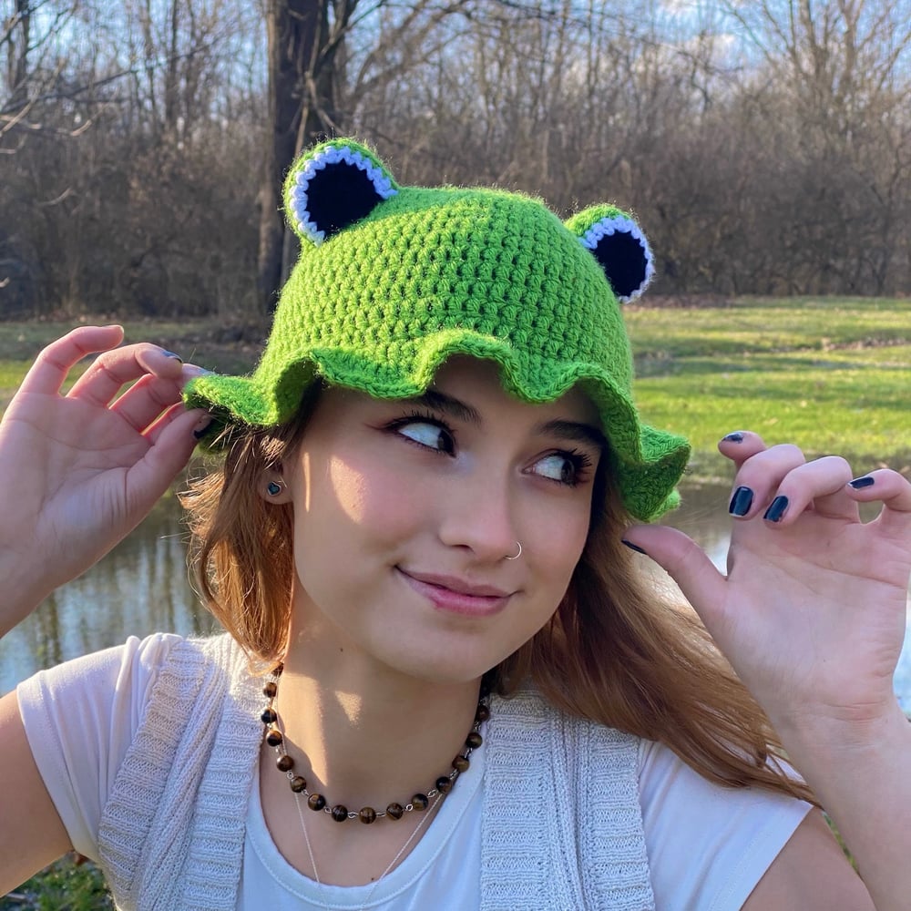 Image of frog hat