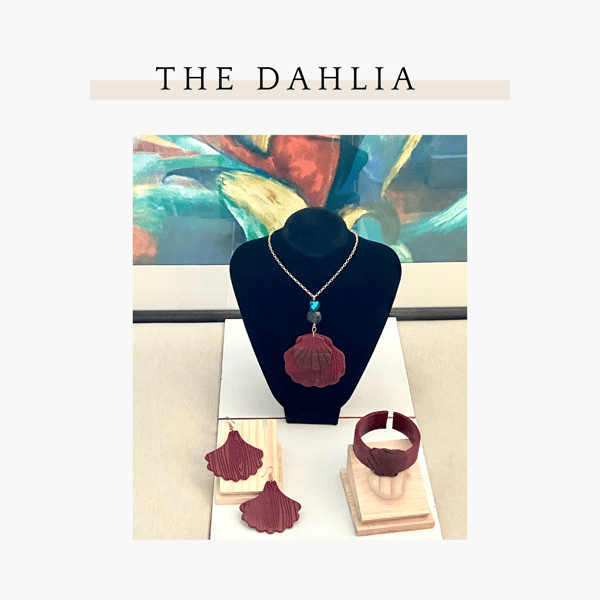 Image of The Dahlia Piece