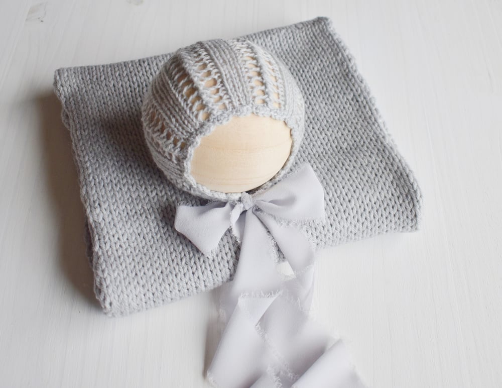 Image of Heather Grey Lacy Knit Bonnet & Wrap