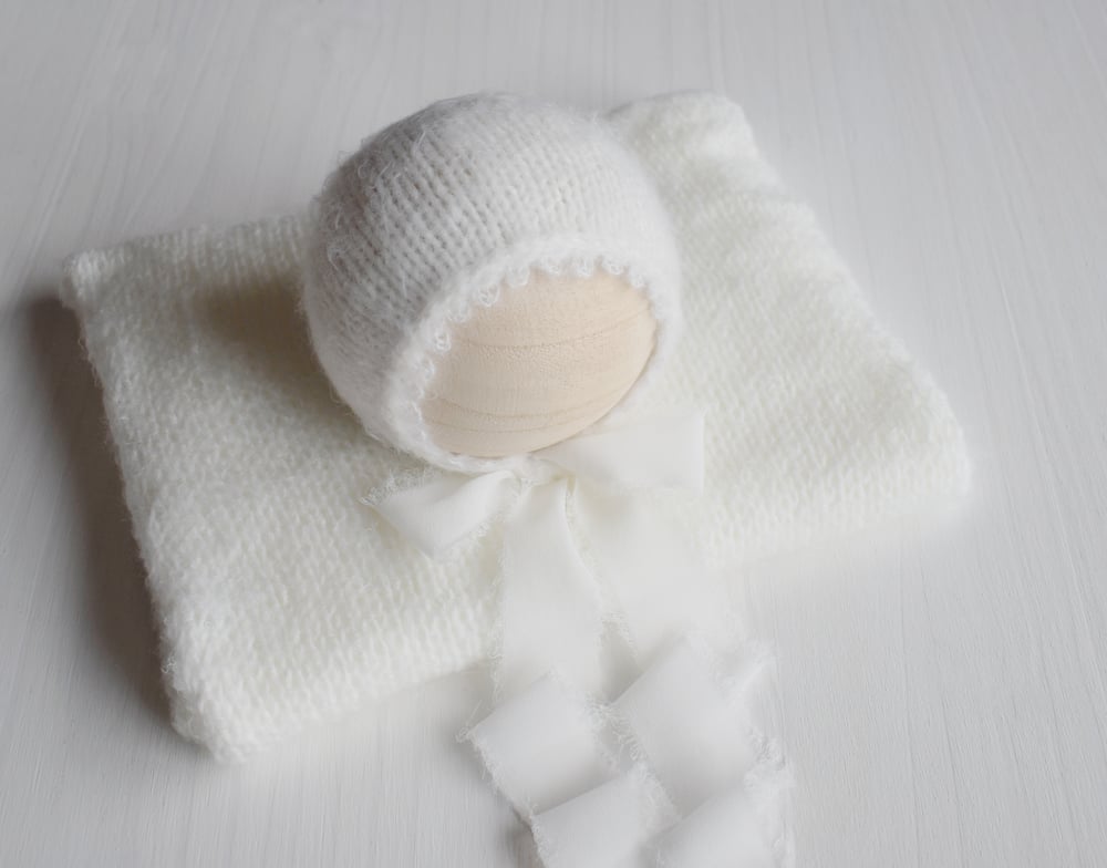 Image of Cream Fuzzy Picot Trimmed Bonnet & Wrap