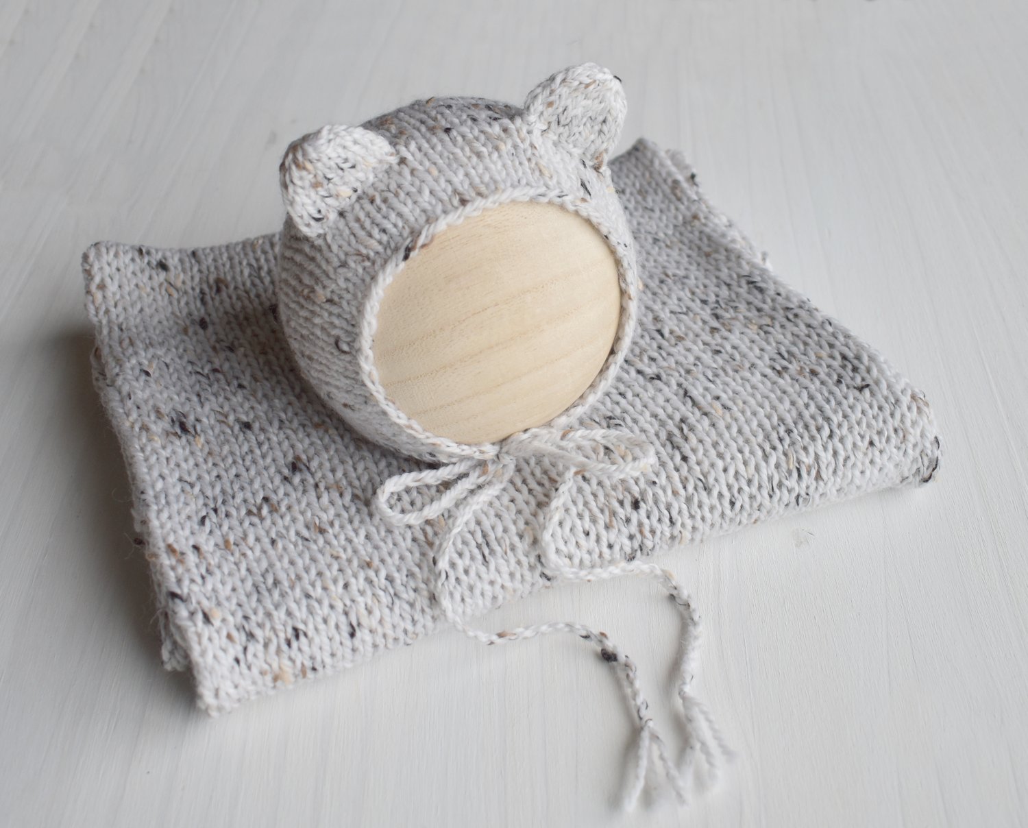 Image of Snowbank Tweed Knit Bonnet & Wrap