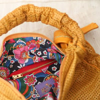 Image 2 of Armadillo Amarillo bag