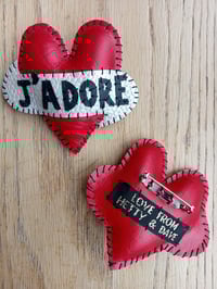 Image 6 of Amy Winehouse Personalised Heart Brooch 