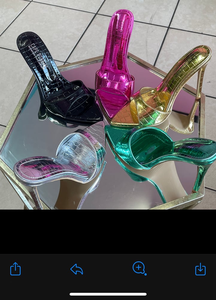 Image of Metallic step in heels 