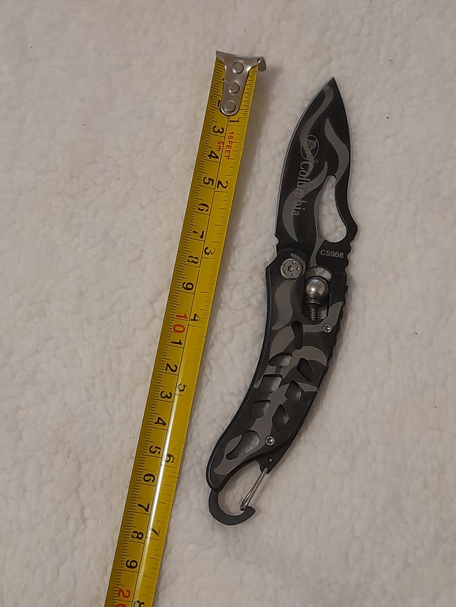 Lightweight Folding Knife with Back Clip