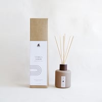 Image 2 of Vanilla Sabor Reed Diffuser