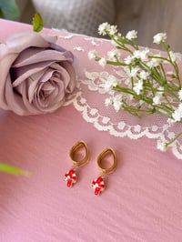 Image 1 of Red Mushrooms (Gold)