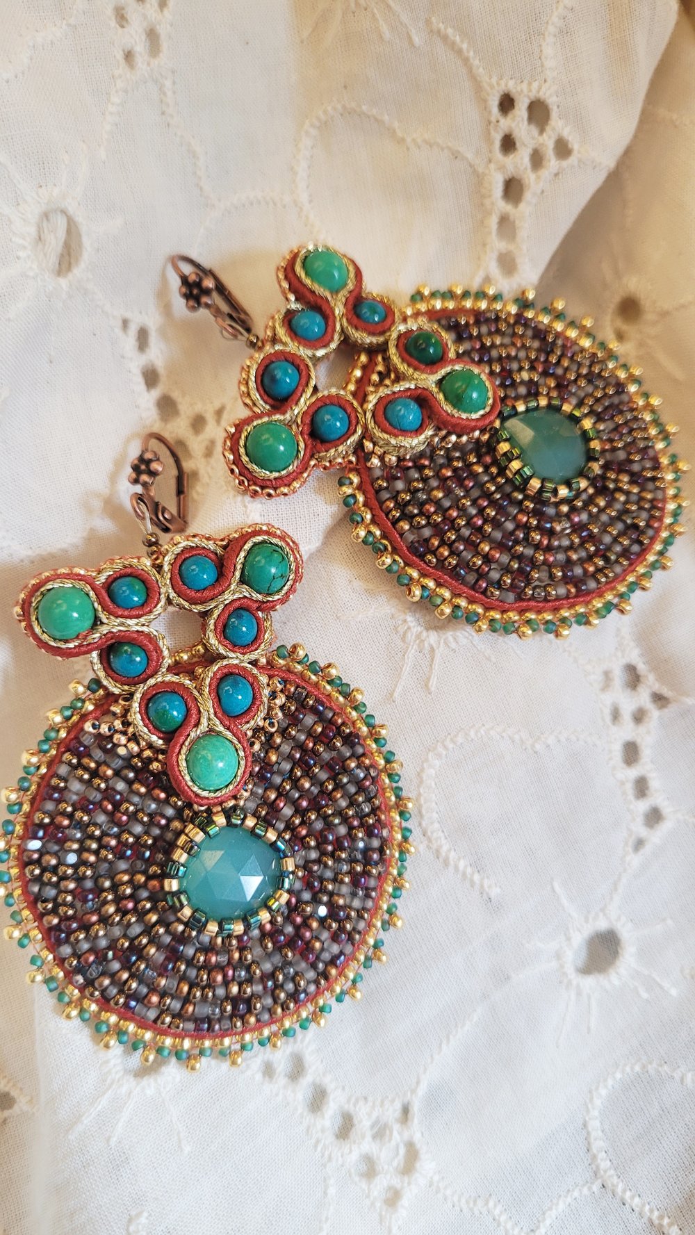 Image of Boucles d'oreilles brodées HABANA