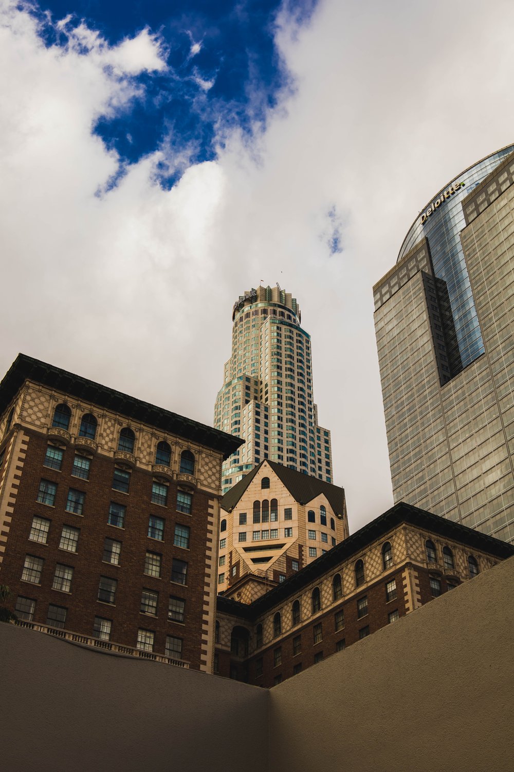 Image of ARCHITECTURE STYLE | MIDWEST MOOD | LENS-BASED ART| VISUAL STORYTELLING  | LOS ANGELES 