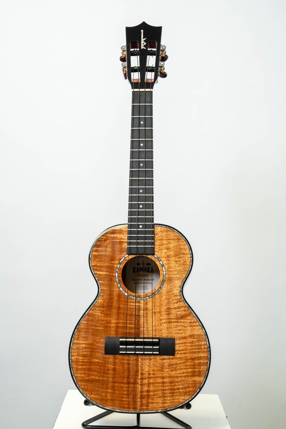 Image of Kamaka HF-3D2I Tenor Slot Head Ukulele #221404