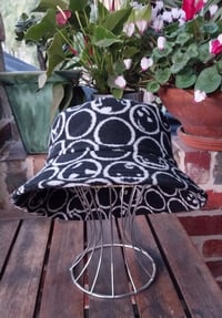 Image 2 of KylieJane bucket hat - black and white Face Up