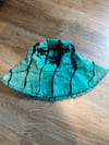 Reverse dye bucket hat blue and black