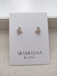 Image 4 of grape EAR STUDS 葡萄锆石水果耳钉
