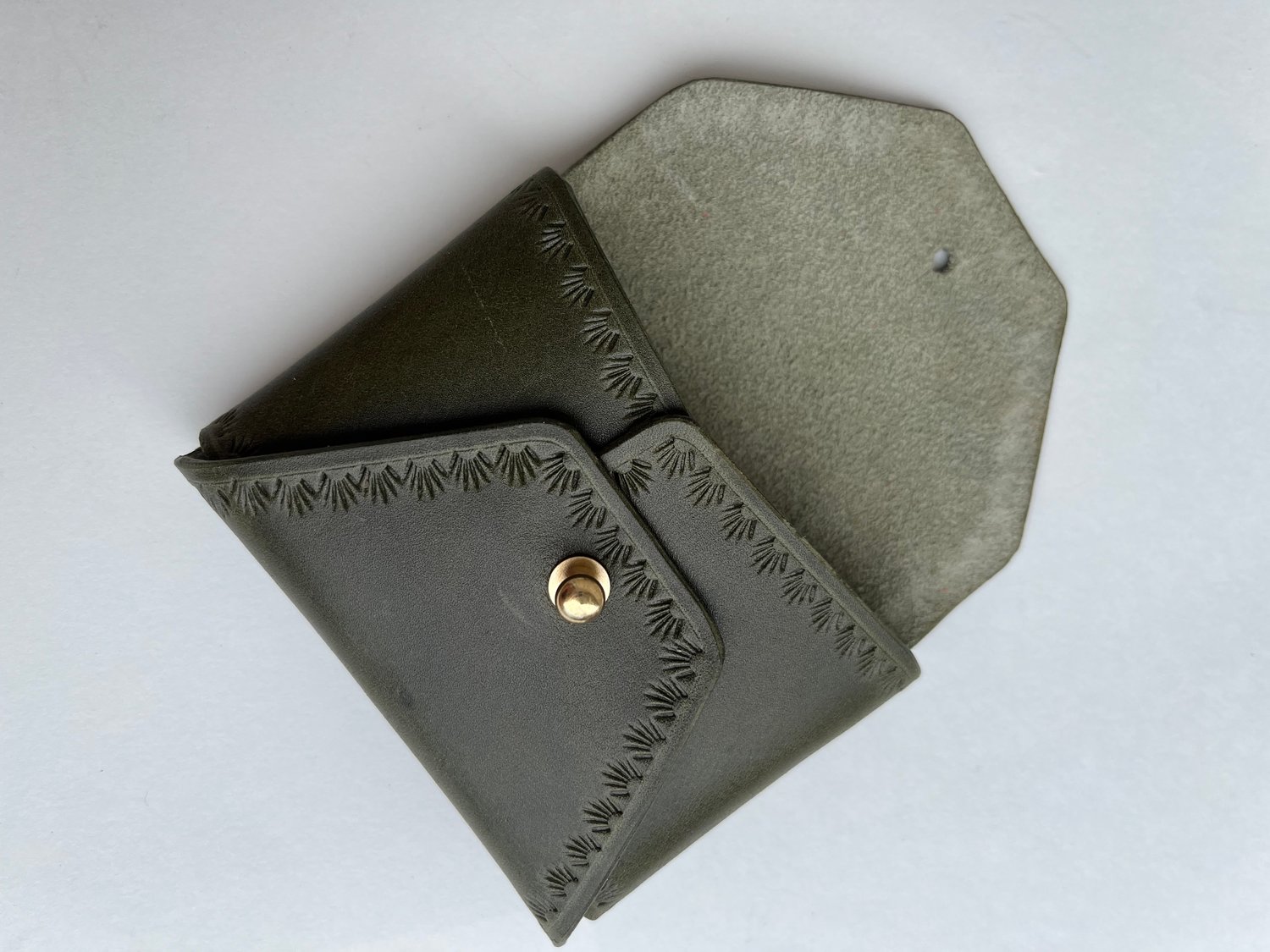 Image of Olive Vachetta “No Stitch” Card Wallet 