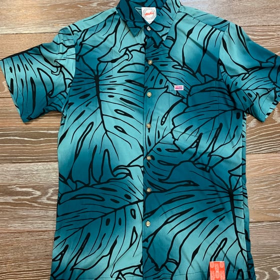 Hoonanea Navy Men's Aloha Shirt / Pipe Dreams Surf Co