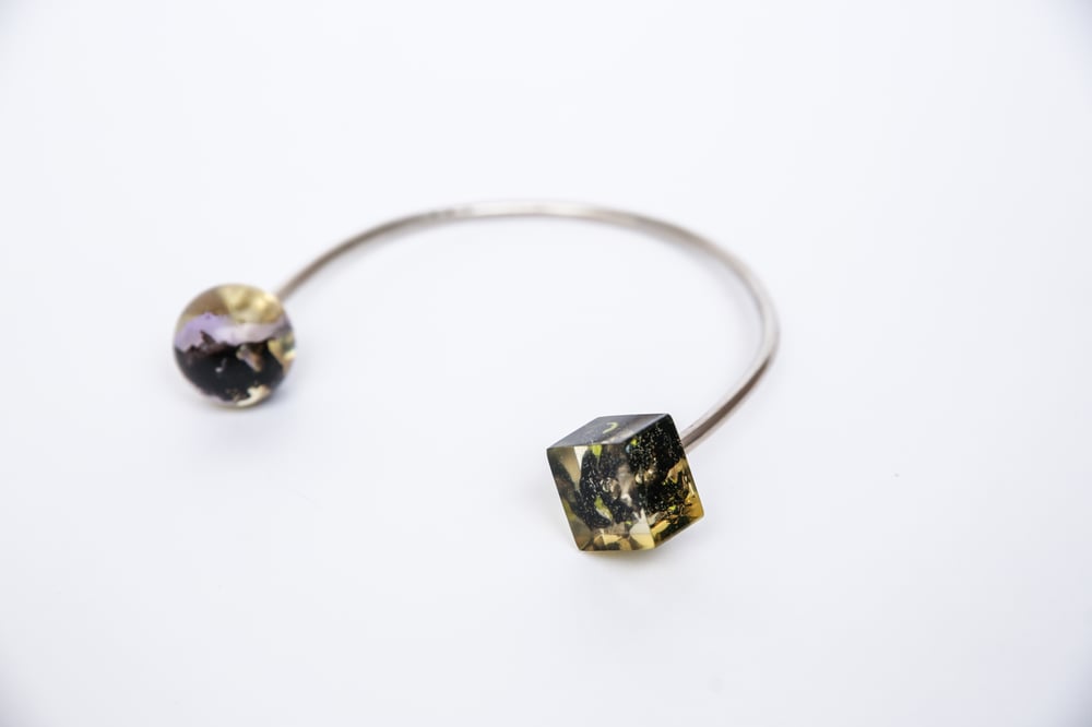 Image of OPPOSITES ATTRACT - Neck Cuff