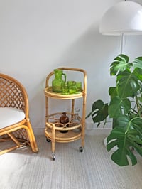 Image 1 of //VENDIDA//  CAMARERA REDONDA DE CAÑA, AÑOS 70.