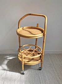 Image 2 of //VENDIDA//  CAMARERA REDONDA DE CAÑA, AÑOS 70.