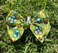 Pet Bow Ties - Green with Blue flowers 