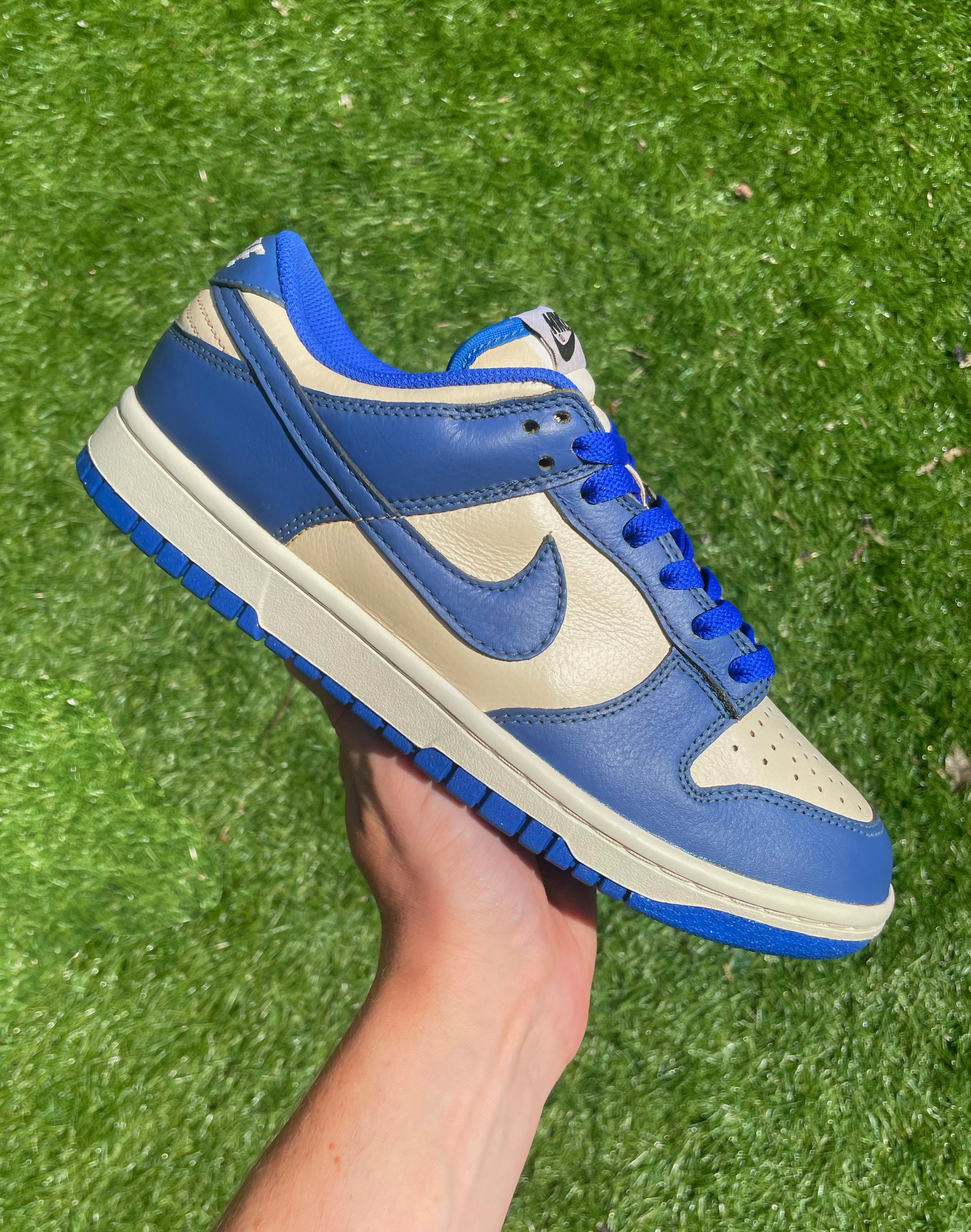 Aged Kentucky Blue Dunk Low E1_Artist