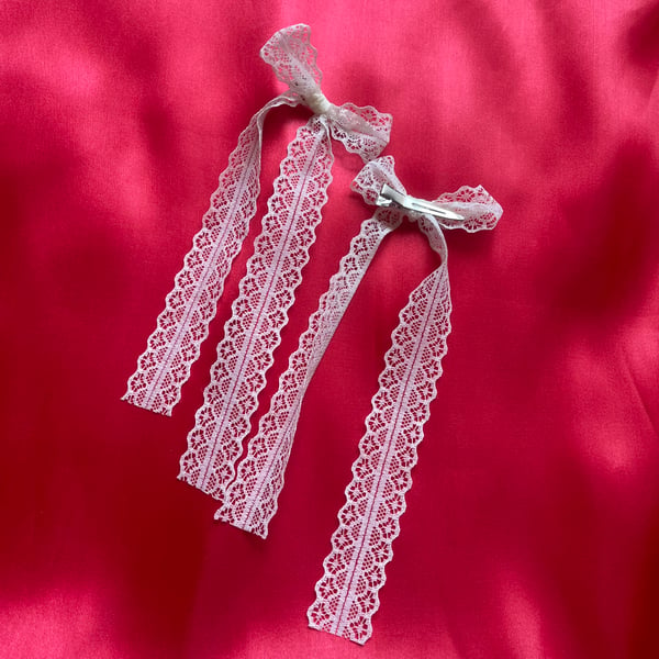 Image of lace bow hair clips (pair) 