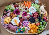 Image 4 of 17" Snackuterie Board