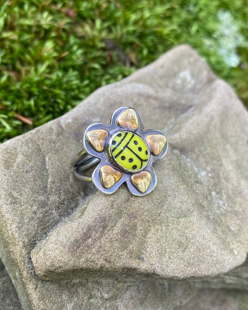 Image of Yellow Ladybug Flower Ring - Size 6 3/4