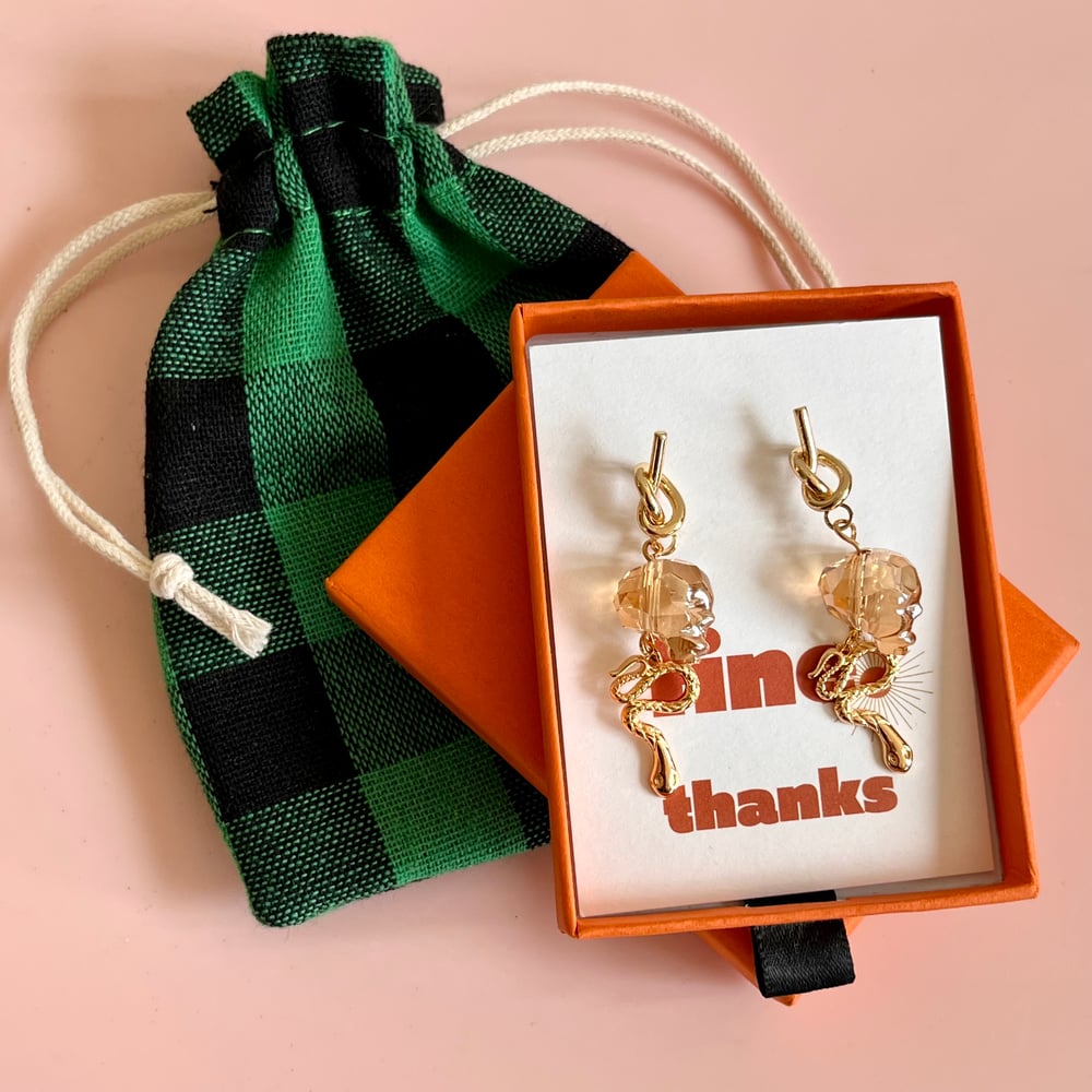 Image of Peach Skull and Snake Knotted Drops - Fine Thanks