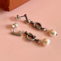 Image 2 of Knot Pearl Drop - Fine Thanks
