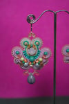 Regression le retour - boucles brodées 