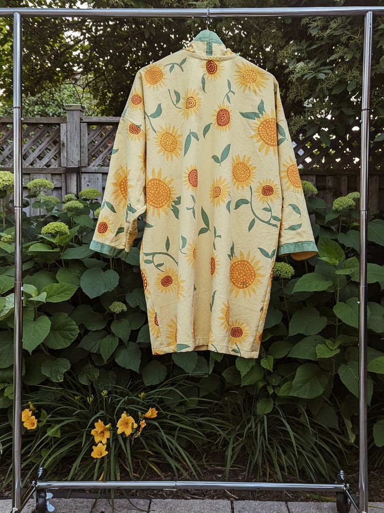 Image of Sunflower Tablecloth Robe - Medium