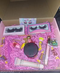 420 Lash Box 📦 ✨️ 