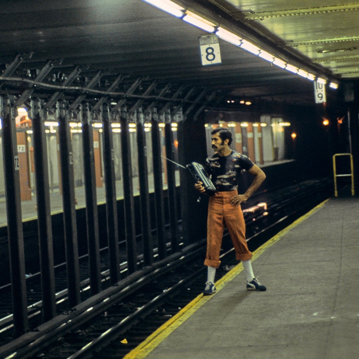 MODEST) BOOKS — (Willy Spiller)(Hell on Wheels)(Signed copy)